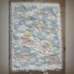 Adorable Cloud-Themed Baby Quilt